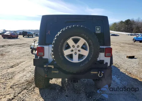 2013 Jeep Wrangler Unlimited Sport z USA, uszkodzony, nr VIN 1C4BJWDG5DL688436